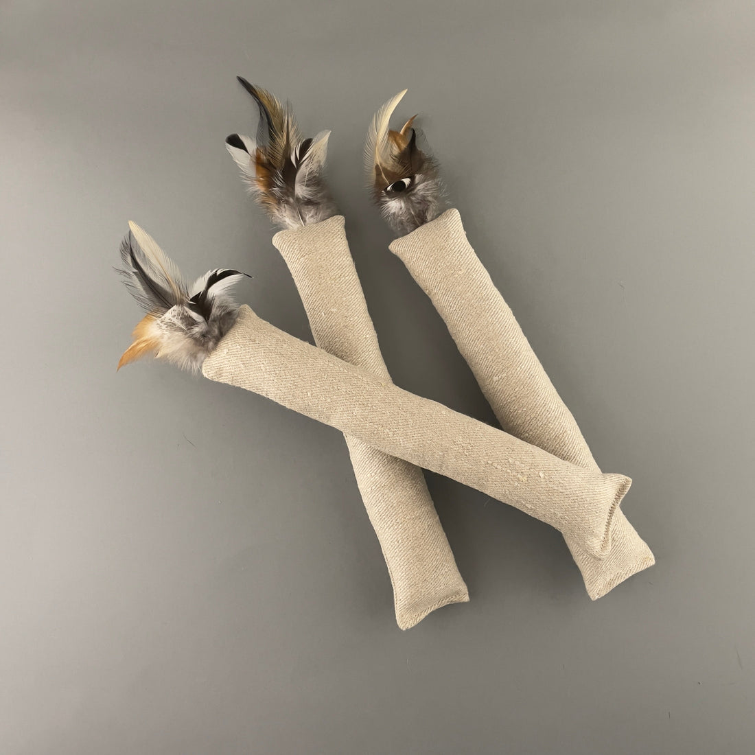 Hemp fabric & feathers kicker toy