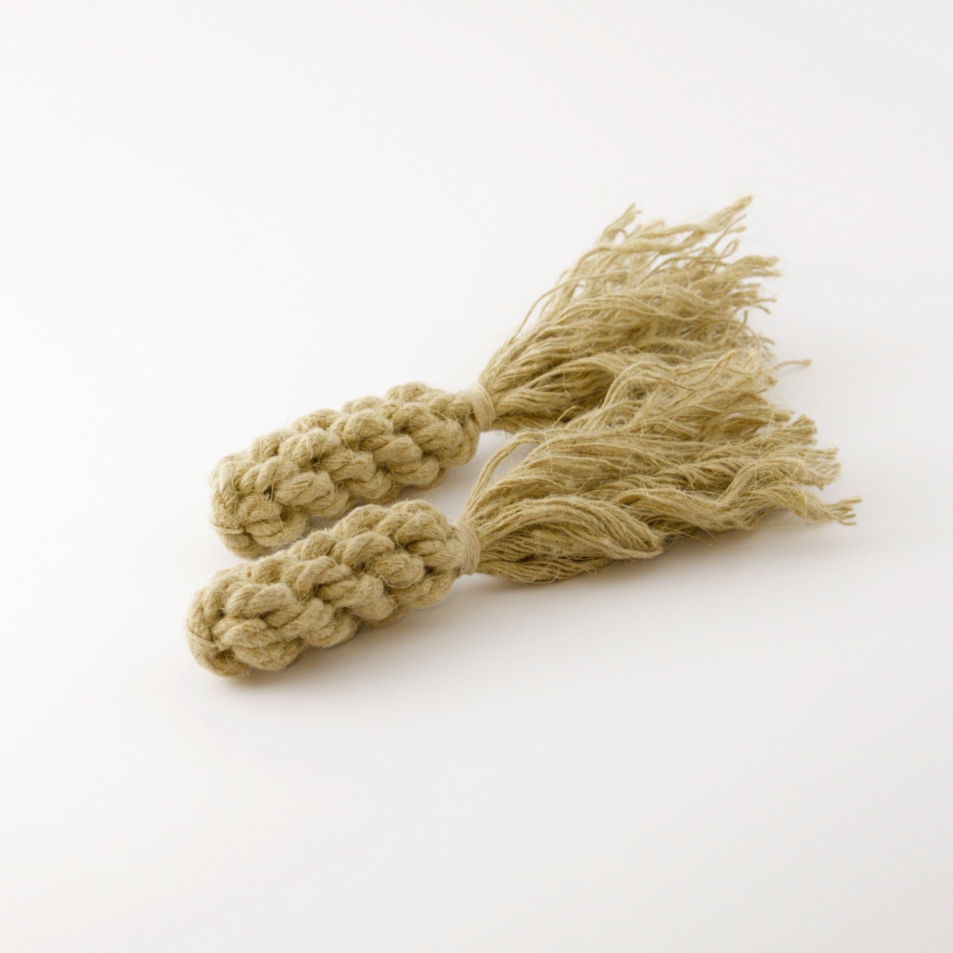 cat toys from nature 