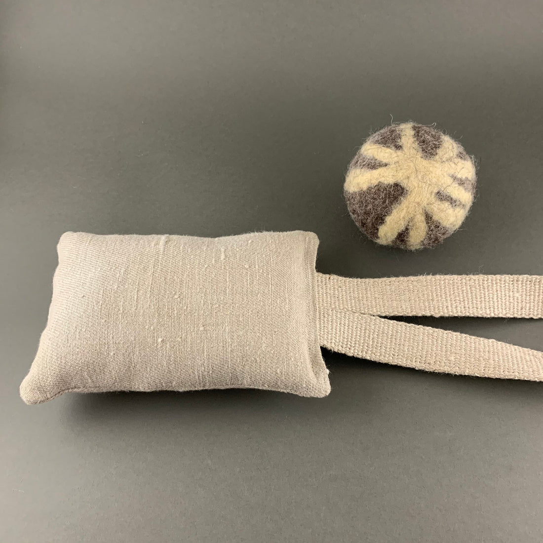 Hemp dog toy set with wool ball